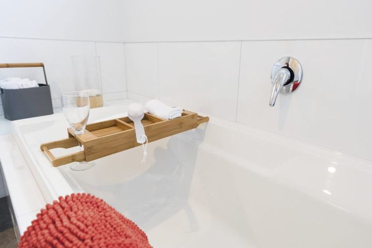 Photo of property in 12 Mahi Road, Helensville, 0800