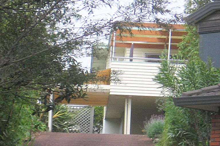 Photo of property in 2/22 Penzance Road, Mairangi Bay, Auckland, 0630