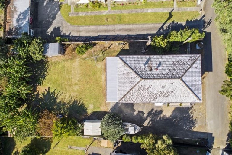 Photo of property in 17 Freshney Place, Hillpark, Auckland, 2102