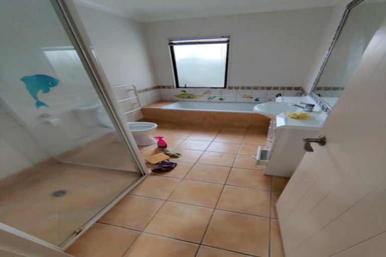 Photo of property in 35 Seneca Court, Golflands, Auckland, 2013