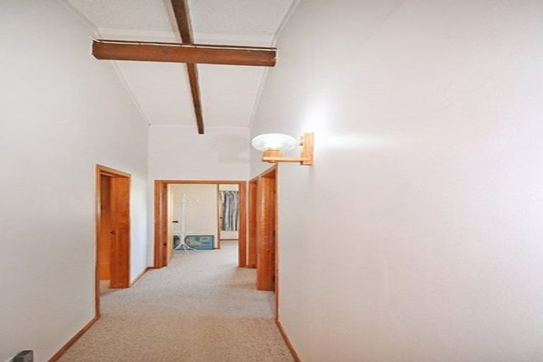 Photo of property in 8a Moorea Place, Mount Maunganui, 3116