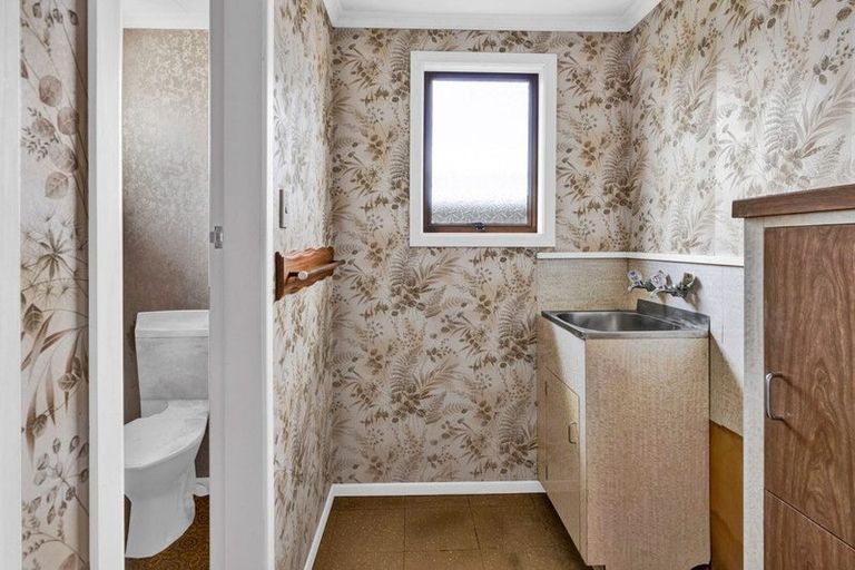 Photo of property in 192 High Street, Eltham, 4322