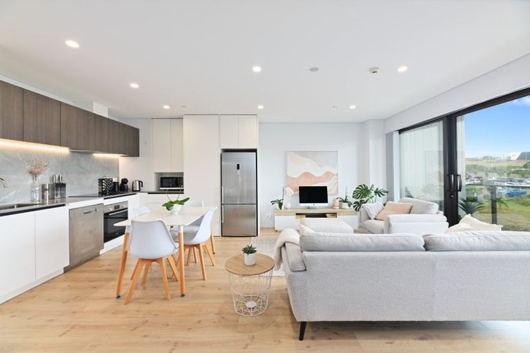 Photo of property in 205/3 Kaipiho Lane, Albany, Auckland, 0632