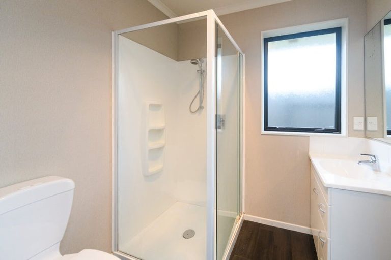 Photo of property in 6 Nevada Way, Kelvin Grove, Palmerston North, 4414