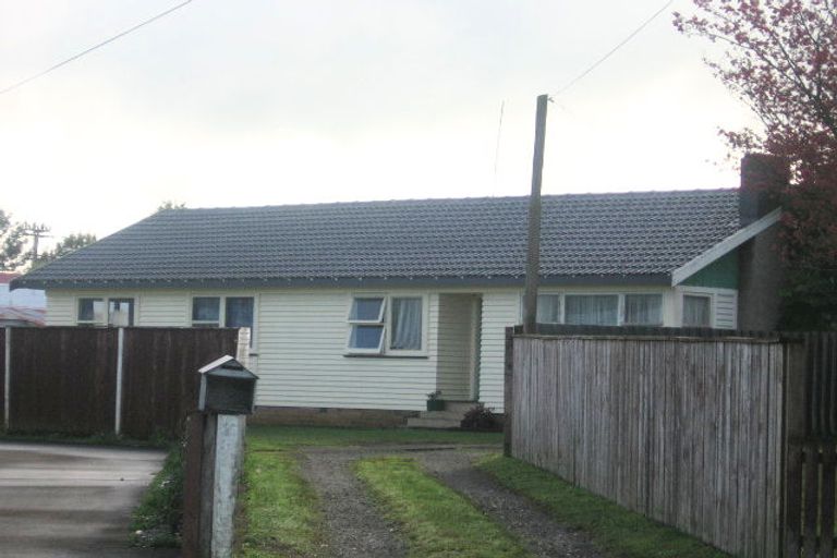 Photo of property in 12 Orion Street, Papakura, 2110