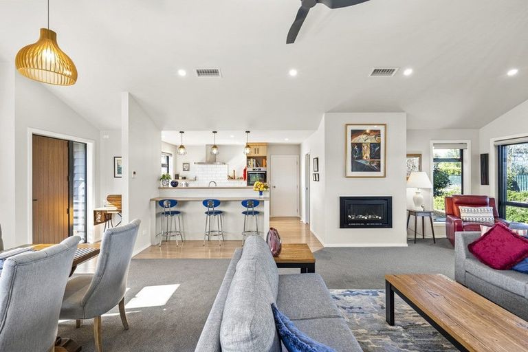 Photo of property in 21 Jarrett Terrace, Leamington, Cambridge, 3432