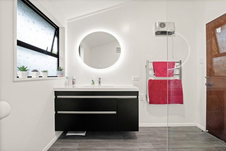 Photo of property in 2 Seddon Street, Ravensbourne, Dunedin, 9022