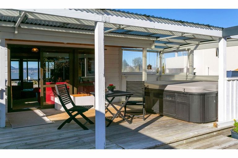 Photo of property in 25 Shera Street, Acacia Bay, Taupo, 3330