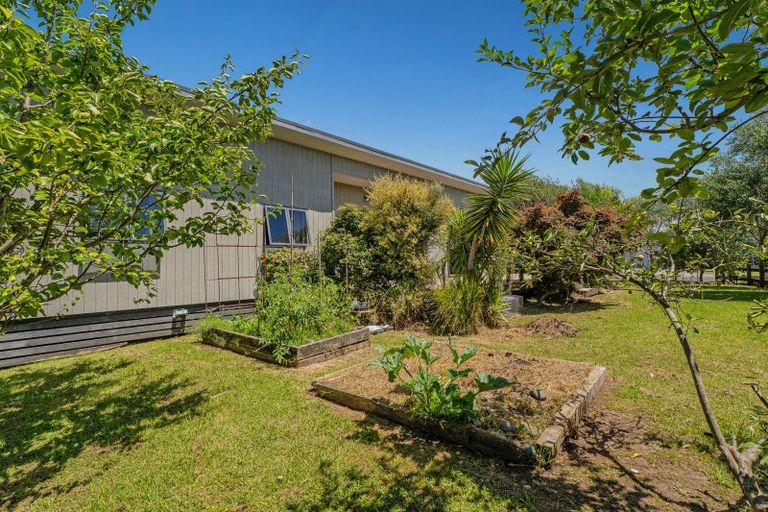 Photo of property in 5 Rena Place, Whitianga, 3510