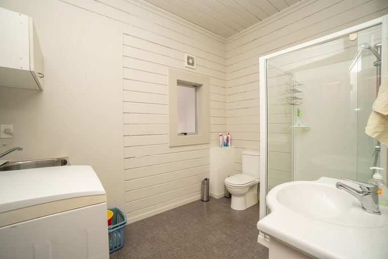 Photo of property in 16 Lombard Street, Palmerston North, 4410