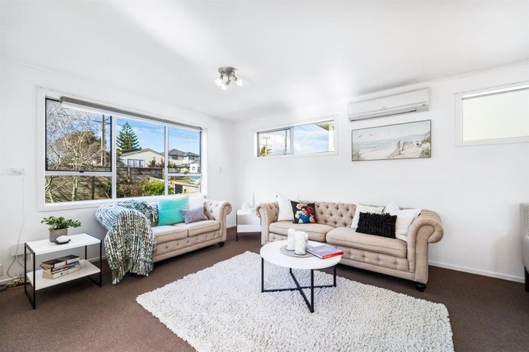 Photo of property in 45 Shakespear Road, Army Bay, Whangaparaoa, 0930