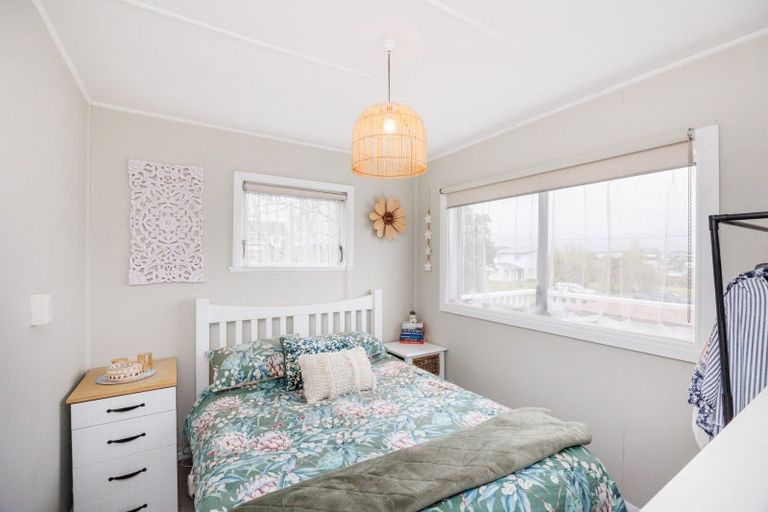 Photo of property in 7 Chaffey Street, Foxton Beach, Foxton, 4815