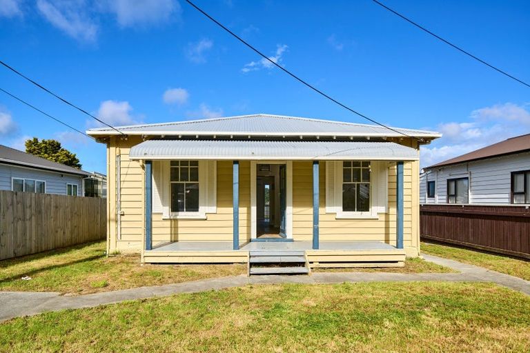 Photo of property in 40 York Street, Moera, Lower Hutt, 5010
