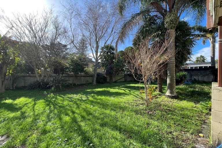 Photo of property in 60b Te Atatu Road, Te Atatu South, Auckland, 0610