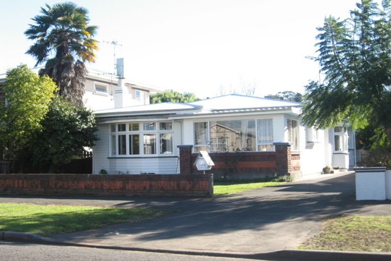 Photo of property in 14 Carnell Street, Napier South, Napier, 4110