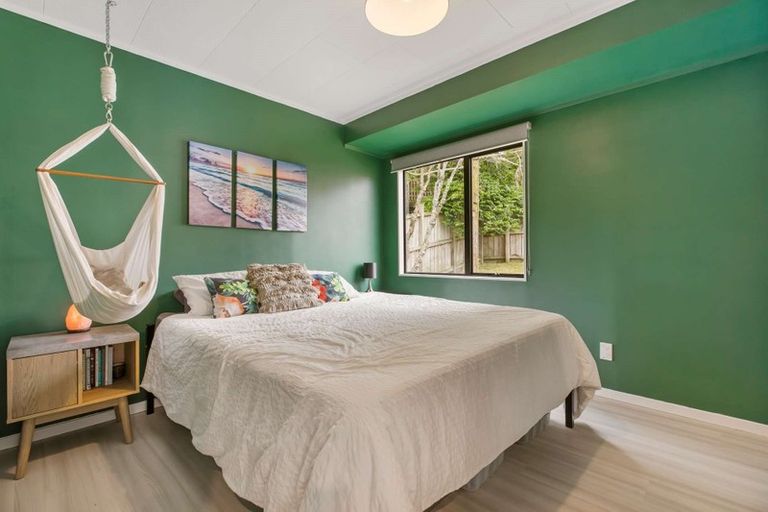 Photo of property in 2/7 Maywood Crescent, Glen Eden, Auckland, 0602