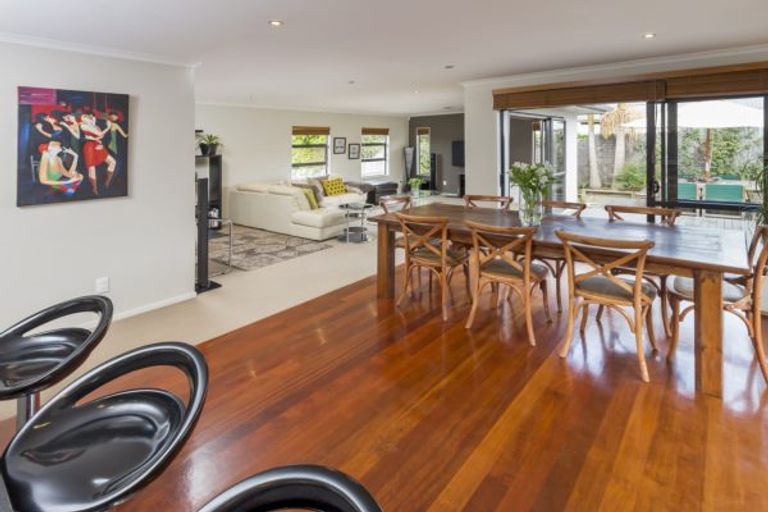 Photo of property in 38a Vincent Street, Howick, Auckland, 2014