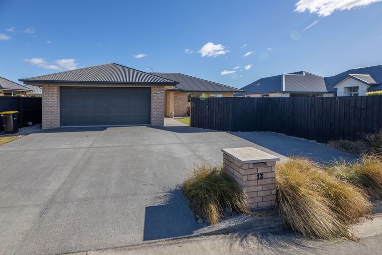 Photo of property in 13 Parkinson Place, Woodend, 7610