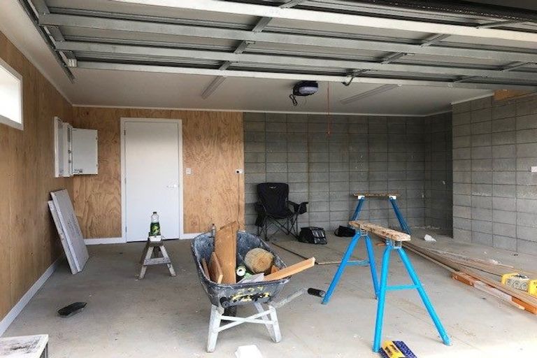 Photo of property in 5 Hihi Place, Waikanae, 5036