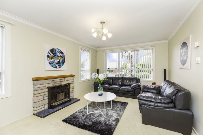 Photo of property in 1a Laurie Avenue, Papakura, 2110