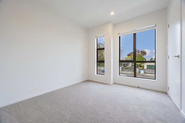 Photo of property in 7/35 Young Crescent, Drury, 2113
