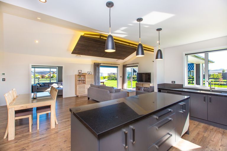 Photo of property in 33 Baxter Michael Crescent, Cambridge, 3434