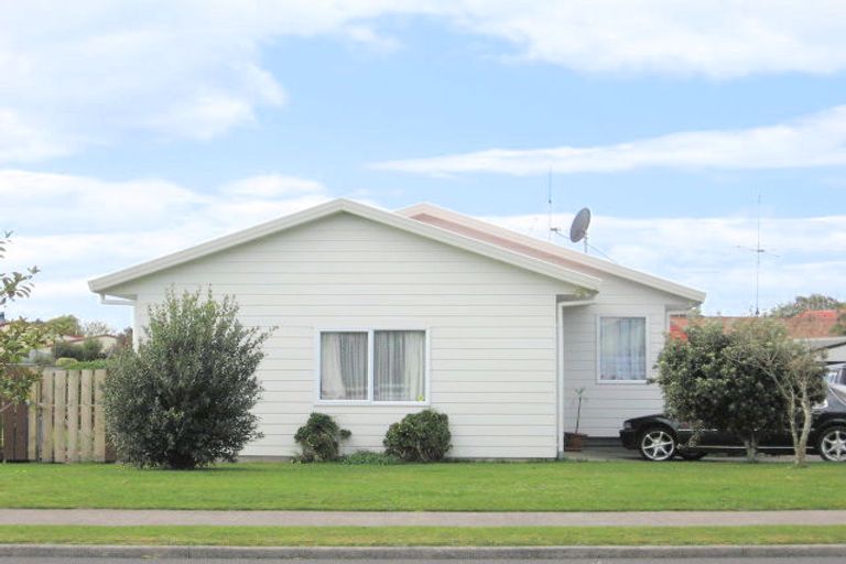 Photo of property in 223 Gravatt Road, Papamoa Beach, Papamoa, 3118