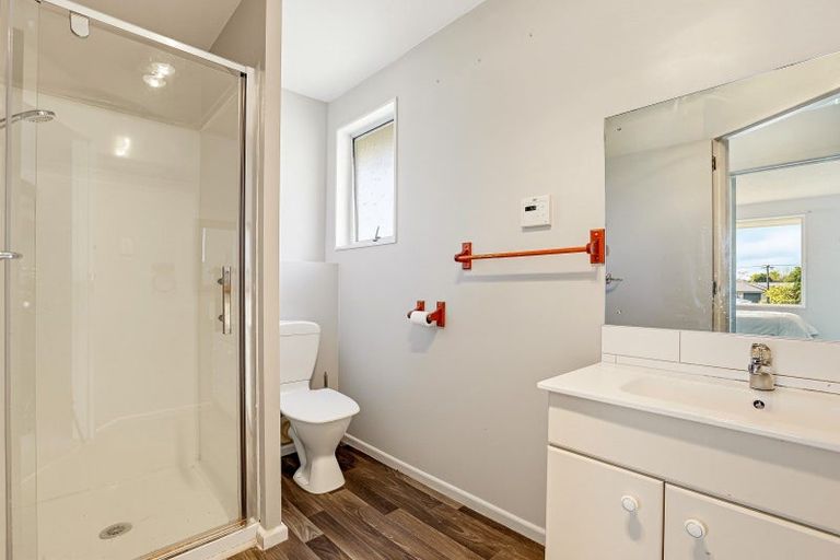 Photo of property in 5 Norrie Street, Redwood, Christchurch, 8051
