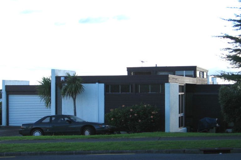 Photo of property in 81 Takutai Avenue, Half Moon Bay, Auckland, 2012