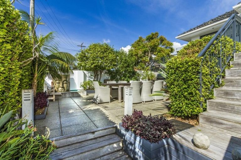 Photo of property in 2 Cecil Road, Wadestown, Wellington, 6012