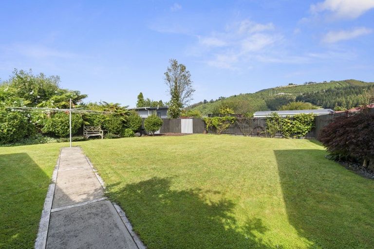 Photo of property in 11 Chapman Place, Fairy Springs, Rotorua, 3015
