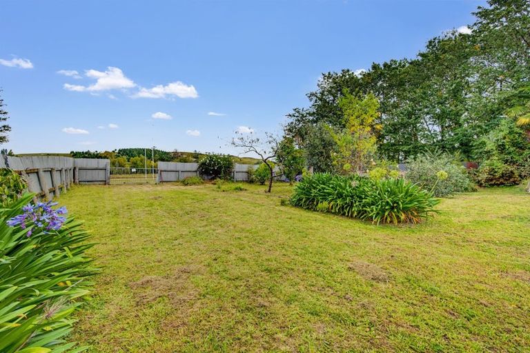 Photo of property in 9 Ruataniwha Street, Waipawa, 4210