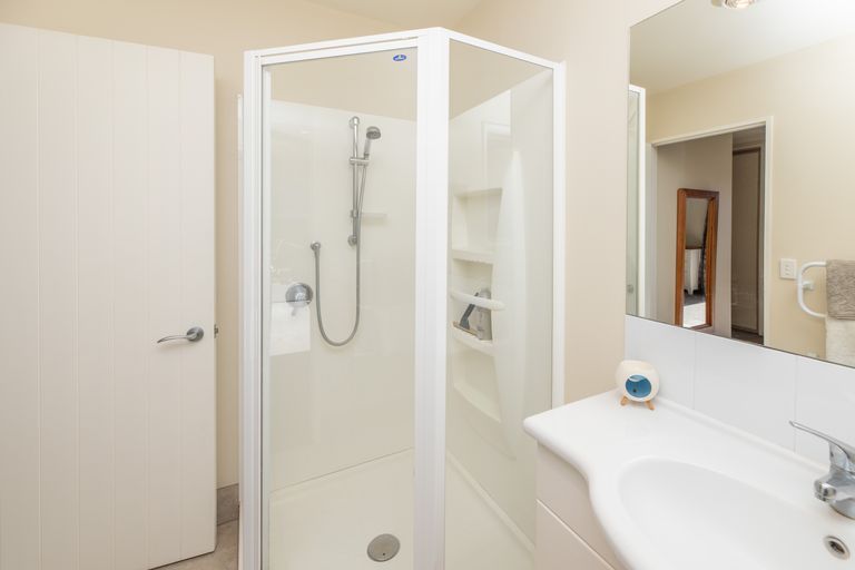 Photo of property in 13 Parkinson Place, Woodend, 7610