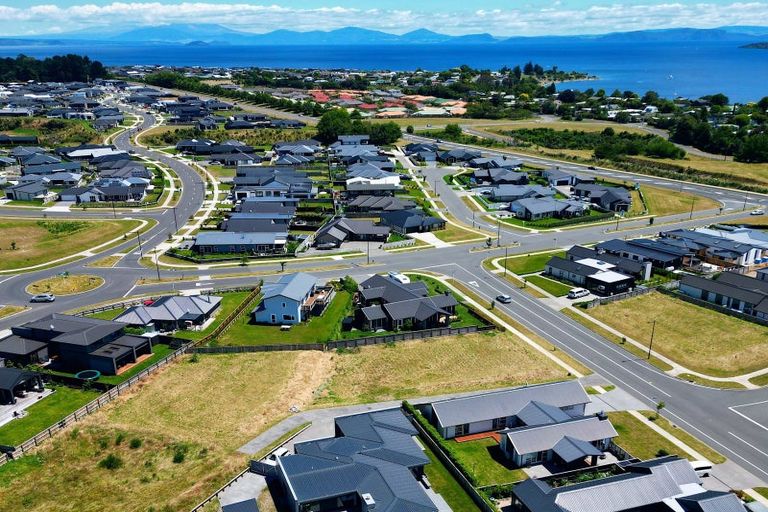Photo of property in 6 Tuapapa Road, Wharewaka, Taupo, 3330