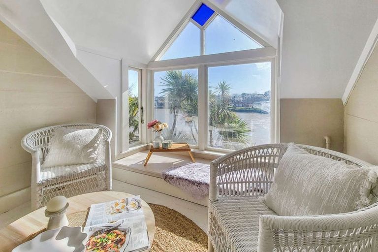 Photo of property in 53 Anzac Parade, Durie Hill, Whanganui, 4500