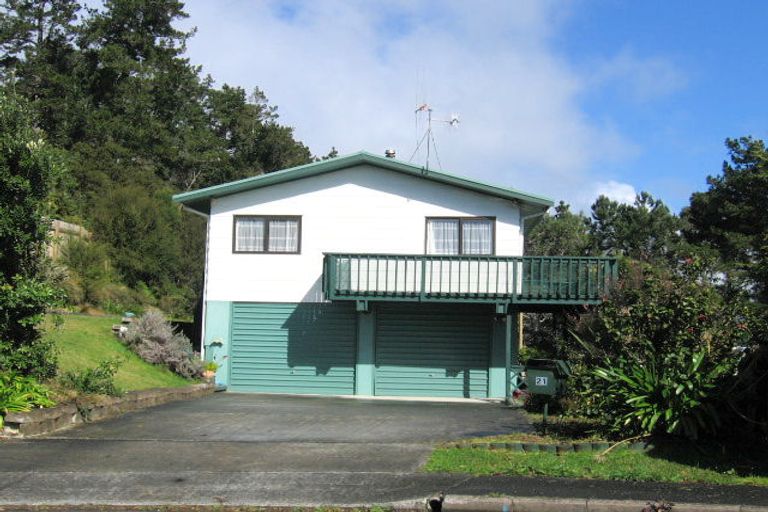 Photo of property in 21 Tikorangi Place, Morningside, Whangarei, 0110