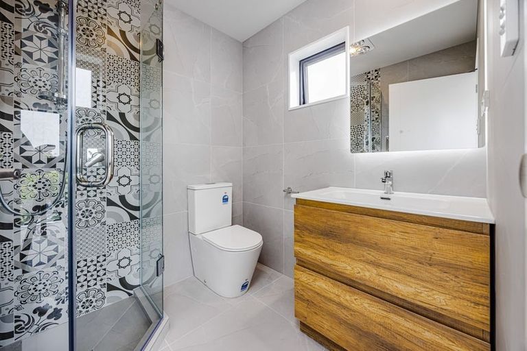 Photo of property in 8 Funnell Place, Manurewa, Auckland, 2102