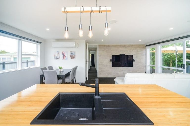 Photo of property in 73 Havelock Avenue, Westbrook, Palmerston North, 4412