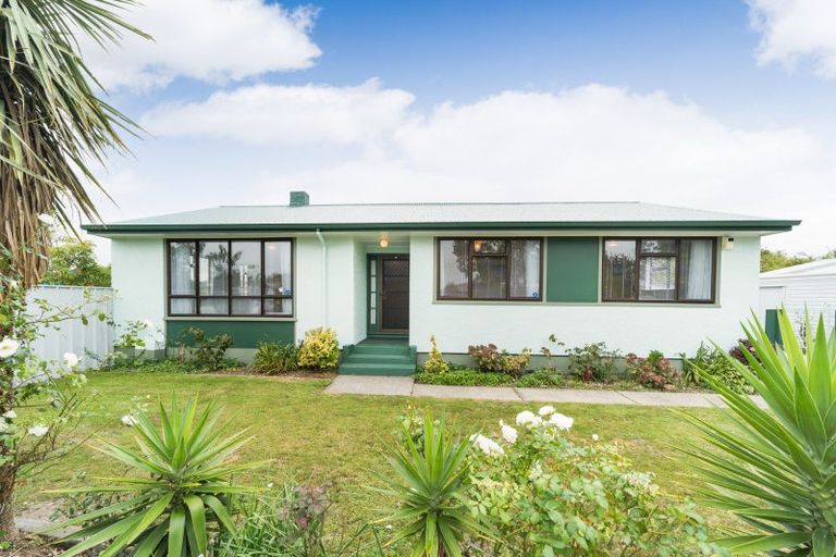 Photo of property in 64 Highbury Avenue, Highbury, Palmerston North, 4412