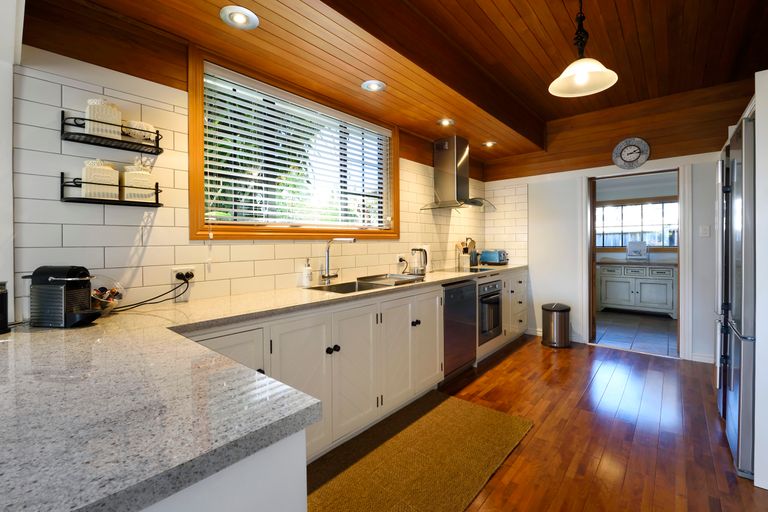 Photo of property in 15 Taupata Street, Stoke, Nelson, 7011