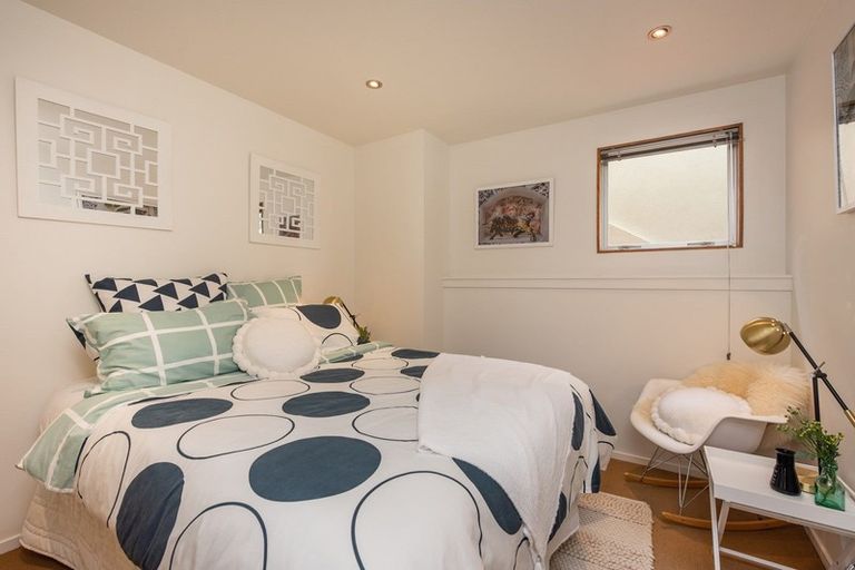 Photo of property in 12a Hinau Road, Hataitai, Wellington, 6021