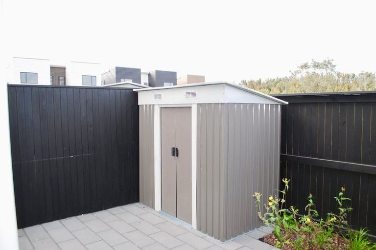 Photo of property in 5 Kaman Seasprite Road, Hobsonville, Auckland, 0616