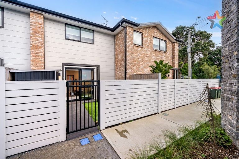 Photo of property in 2/123 Cambridge Terrace, Fairfield, Lower Hutt, 5011