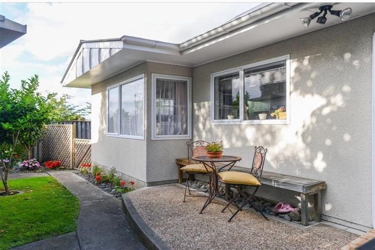 Photo of property in 2/110 Davis Street, Saint Leonards, Hastings, 4120