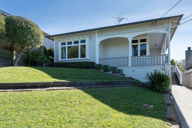 Photo of property in 24 Rewa Road, Hataitai, Wellington, 6021