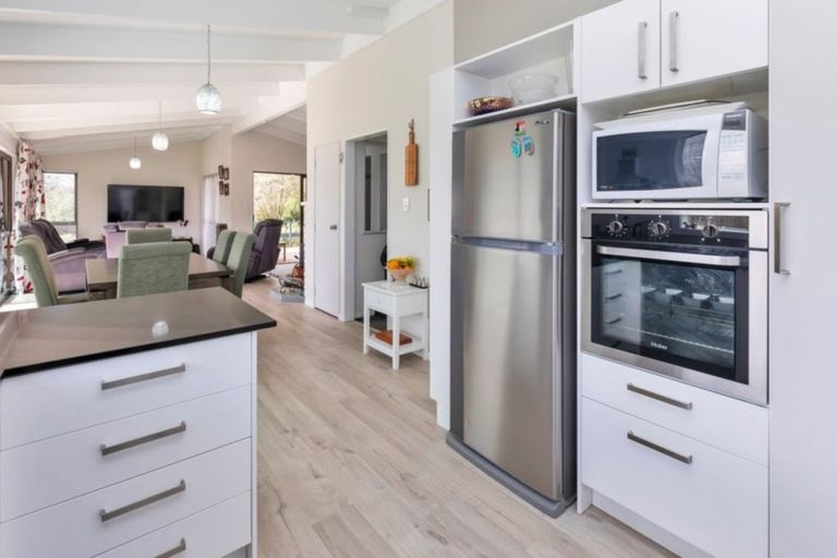 Photo of property in 2468 Mangakahia Road, Parakao, Whangarei, 0172