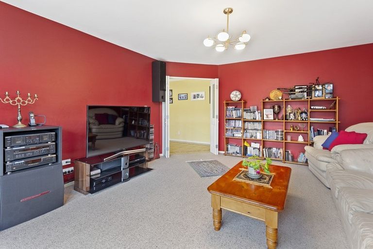 Photo of property in 43 Belgrave Drive, Rangiora, 7400