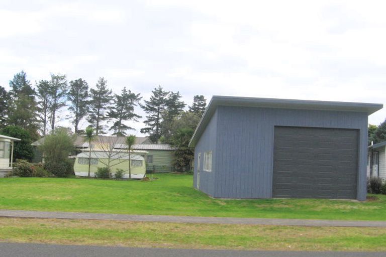 Photo of property in 135 Waimaire Avenue, Matarangi, Whitianga, 3592