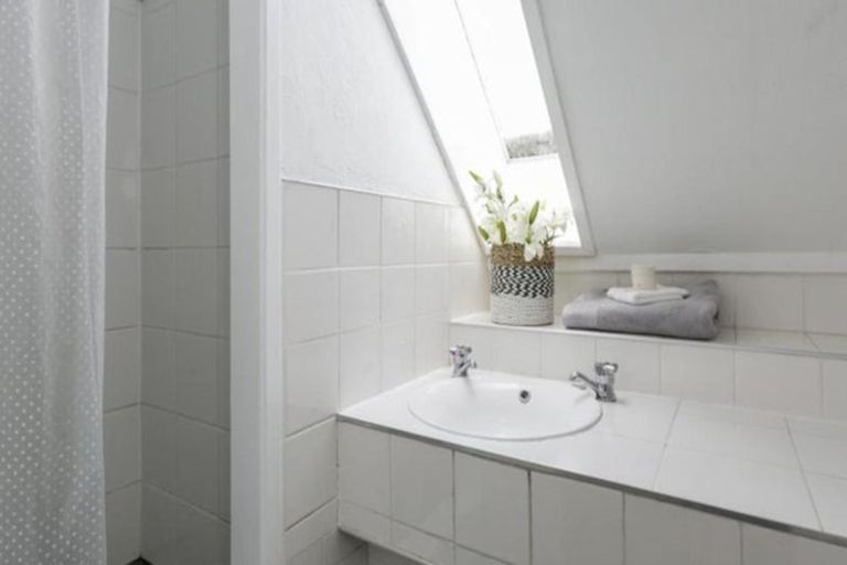 Photo of property in 11 Shortland Place, Havelock North, 4130