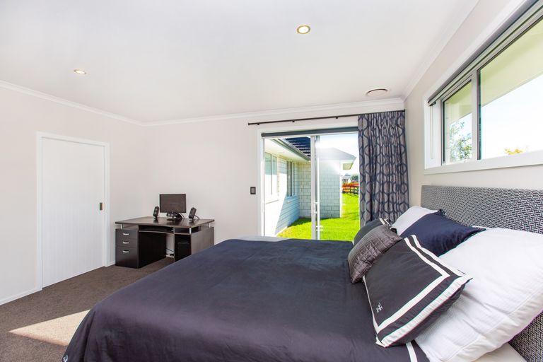 Photo of property in 33 Baxter Michael Crescent, Cambridge, 3434